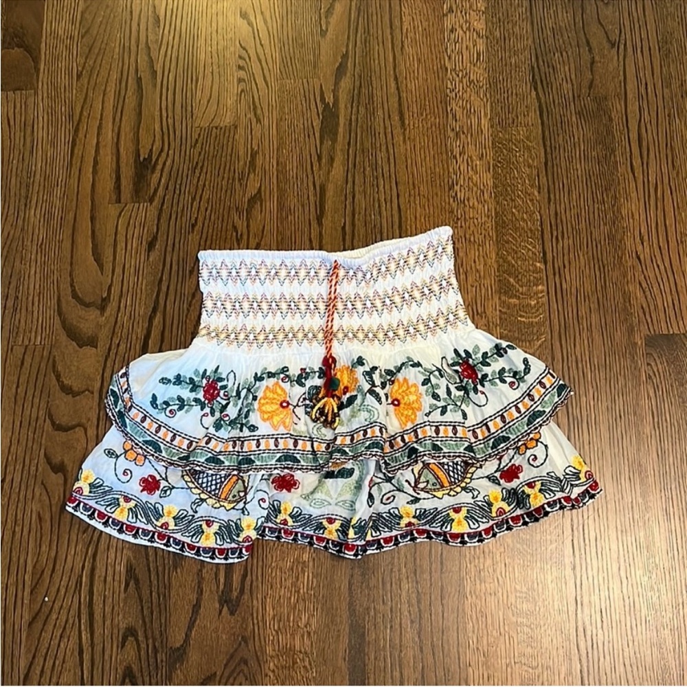 Zara Embroidered White Skirt with Floral Design